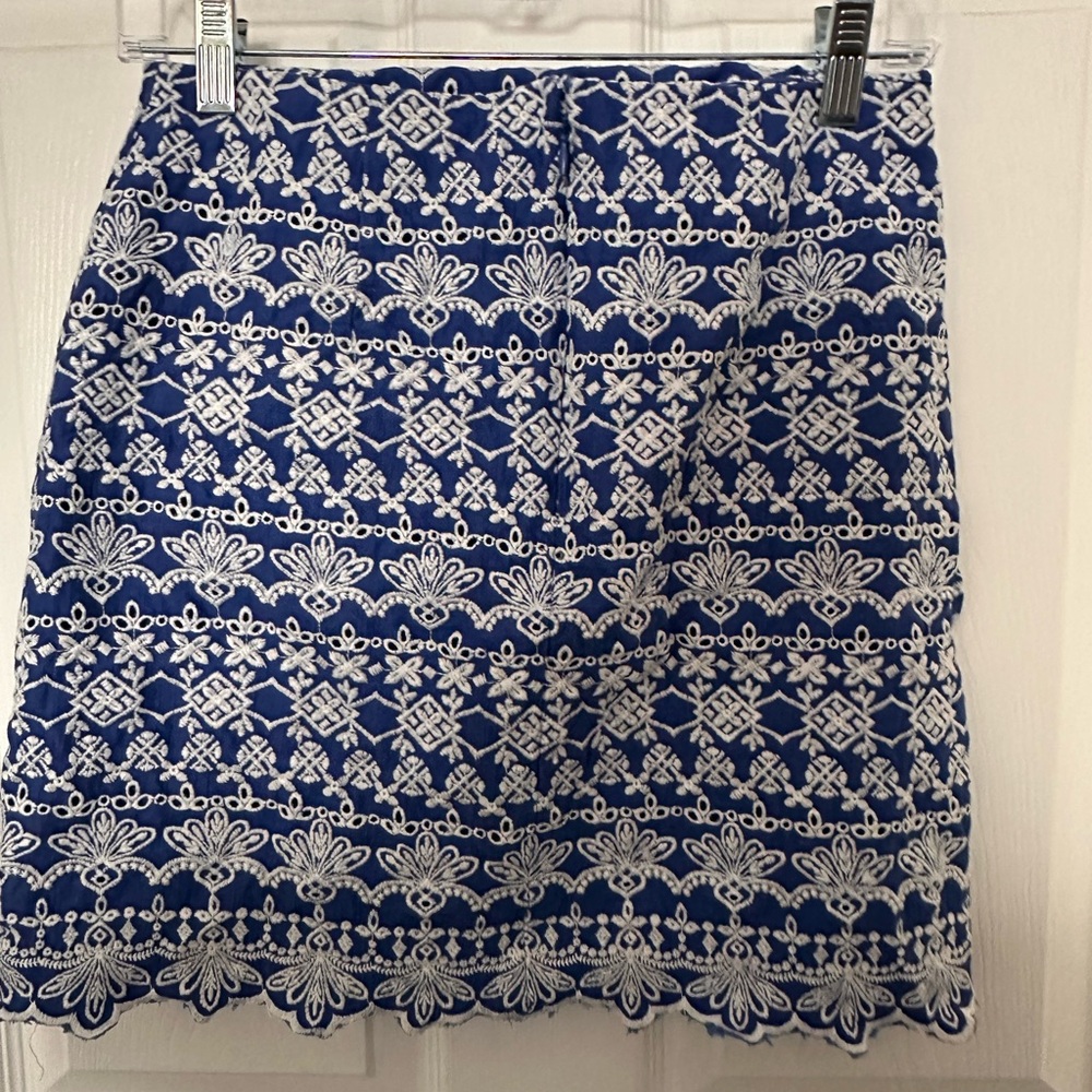 LOFT Royal Blue and White Embroidered Scalloped Hem Mini Skirt Zip Closure Sz:2